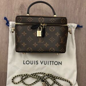 Louis Vuitton Vanity Chain Pouch Monogram
